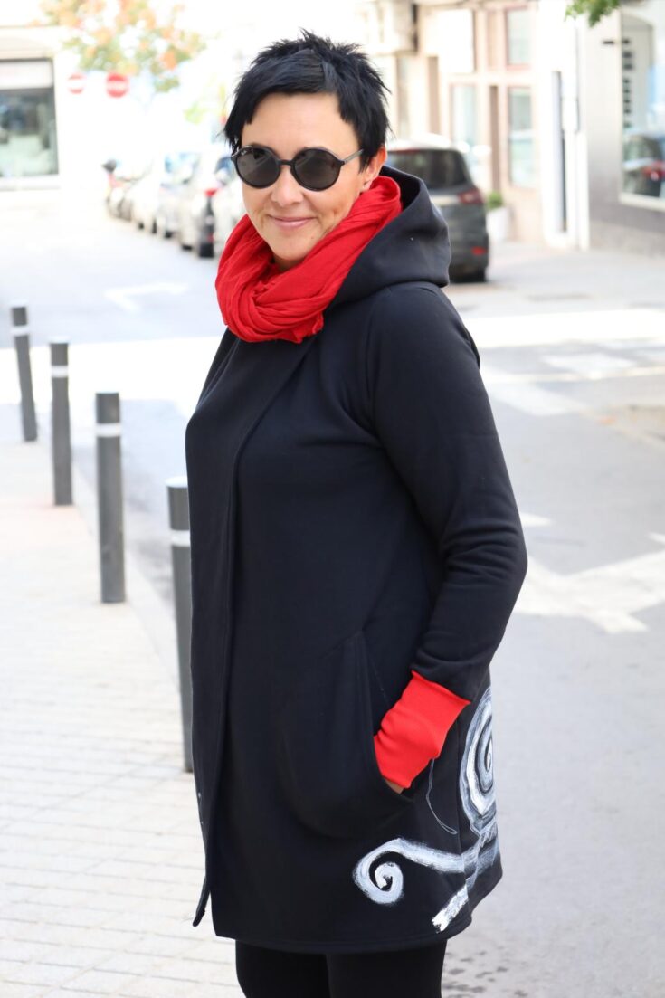 bluza damska czarna malowana