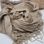 Szal Beżowa Elegancja