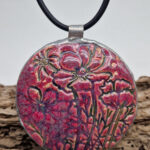 Wisior Królowa Madżenta