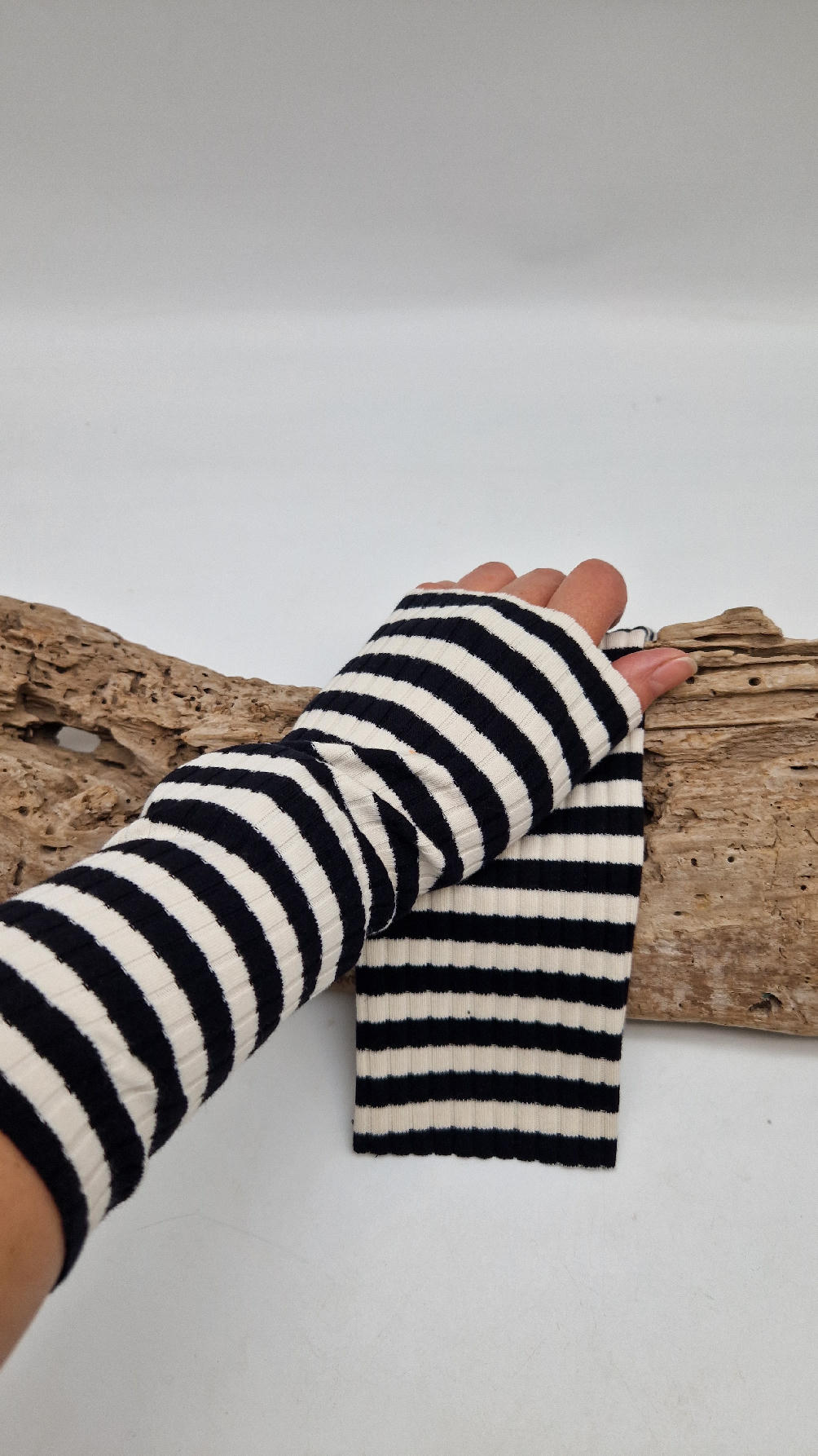 zarekawki_paski_1 Zarękawki Paskite - obrazek 1