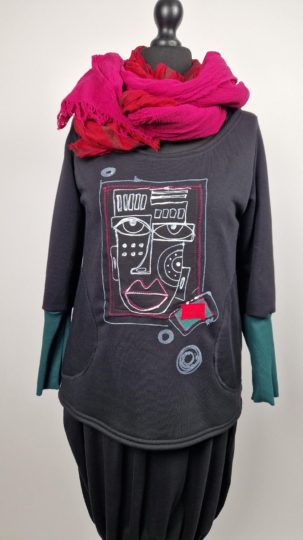 bluzka_m-l_7 Bluza John James M/L - obrazek 1