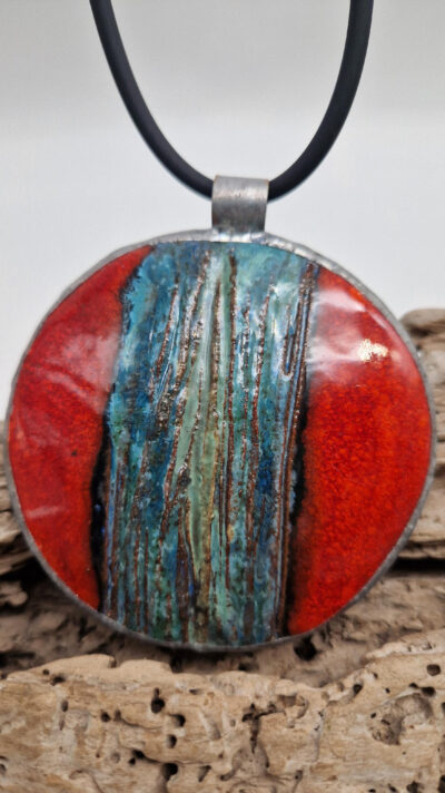 Wisior Czerwona Zuzalu