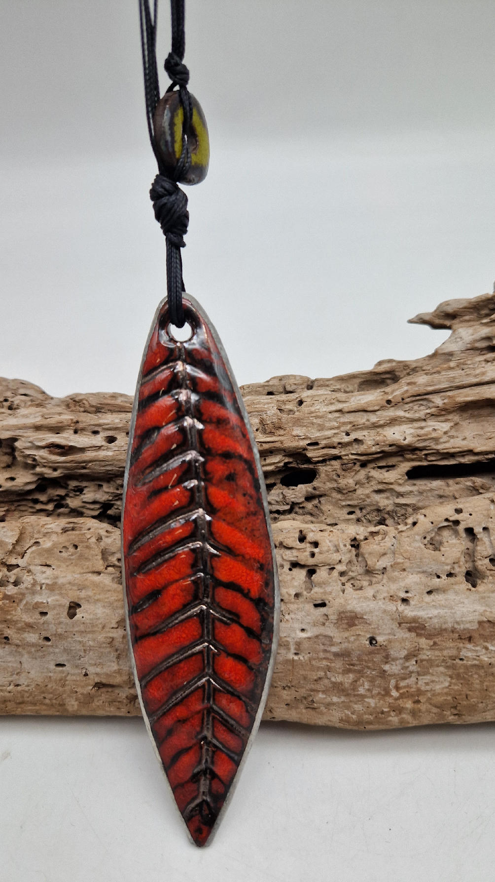 wisior_dlugi_4 Wisior Czerwona Mija - obrazek 1