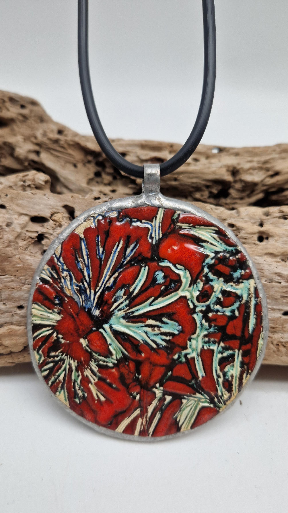 kwiat_mozajka_zielono-czerwona_10 Wisior Czerwona Zuzanna - obrazek 1