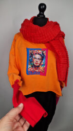 Frida w pomarańczach