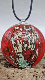 Wisior Czerwona Królowa