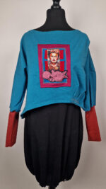 Zachmurzona Frida z Kwiatami - obrazek 6