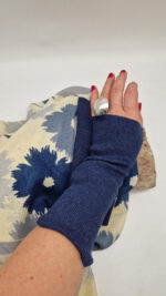 Szal Kwiaty Blu - obrazek 5