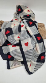 Szal Serce na sercu - obrazek 5