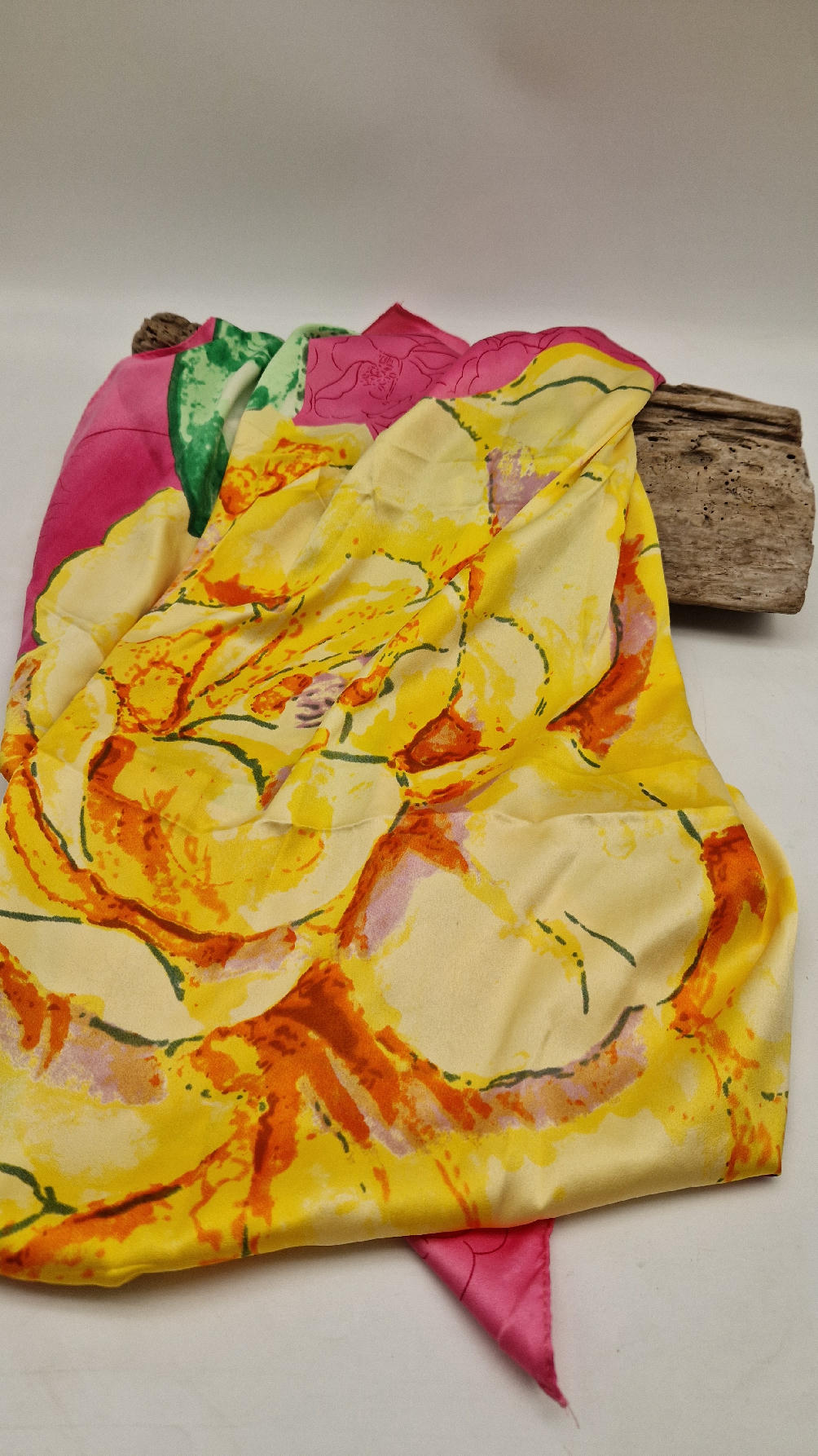 rozowa_z_zoltym_7 Chusta ,,jedwabista" Yellow-Pink - obrazek 1